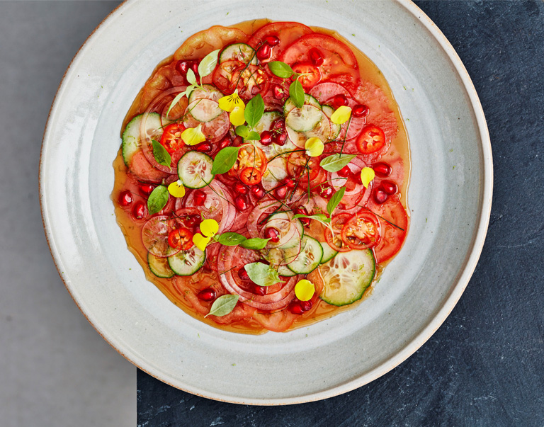 Thaise Groenten Carpaccio. Een kleurrijk veganistisch alternatief voor de carpaccio op uw menukaart. 