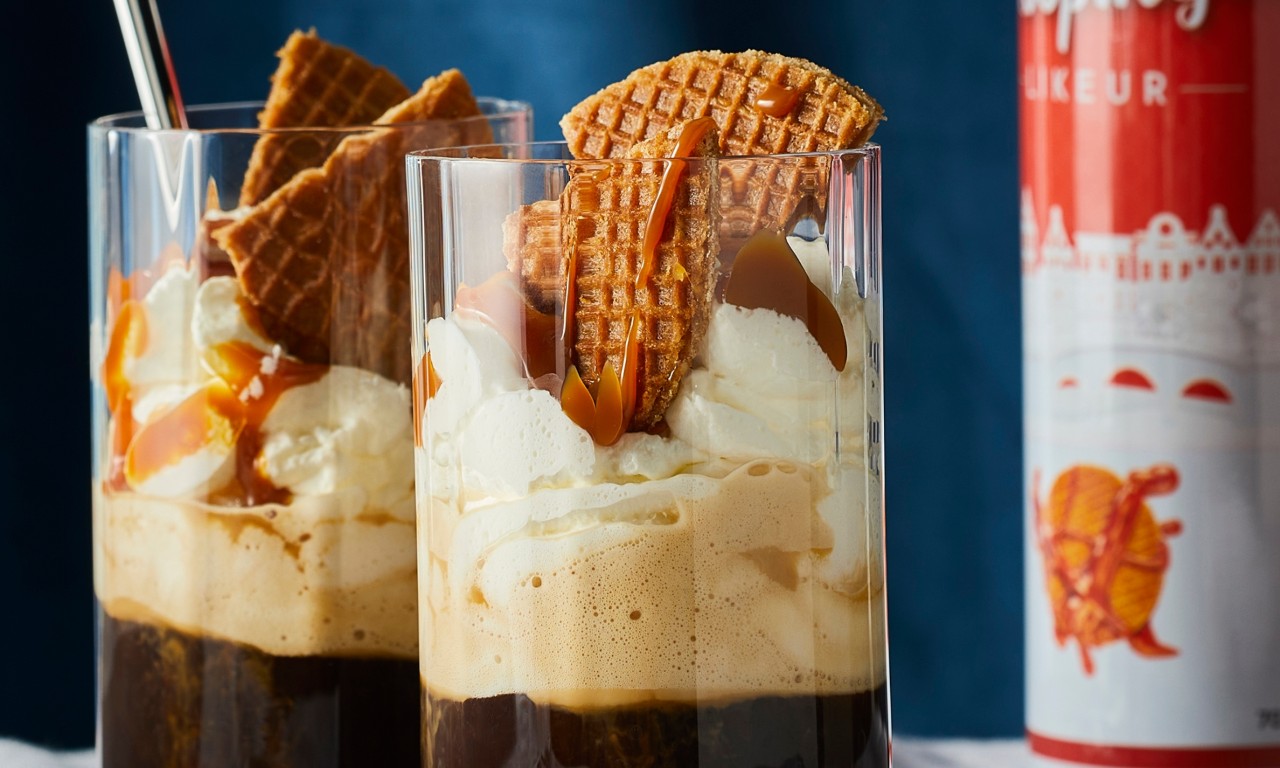 Dutch coffee met stroopwafellikeur